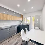 Apartament A Casa Elena - Modern Family In Da *