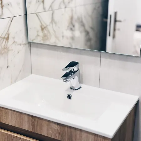 Апартаменты A Casa Elena - Modern Family In Da