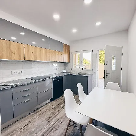 Apartment A Casa Elena - Modern Family In Da *